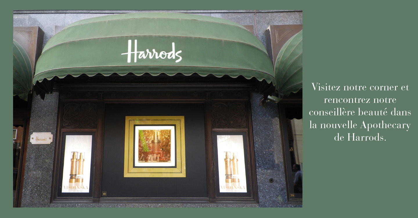 Visitez notre corner et rencontrez notre conseill&egrave;re beaut&eacute; dans la nouvelle Apothecary de Harrods.