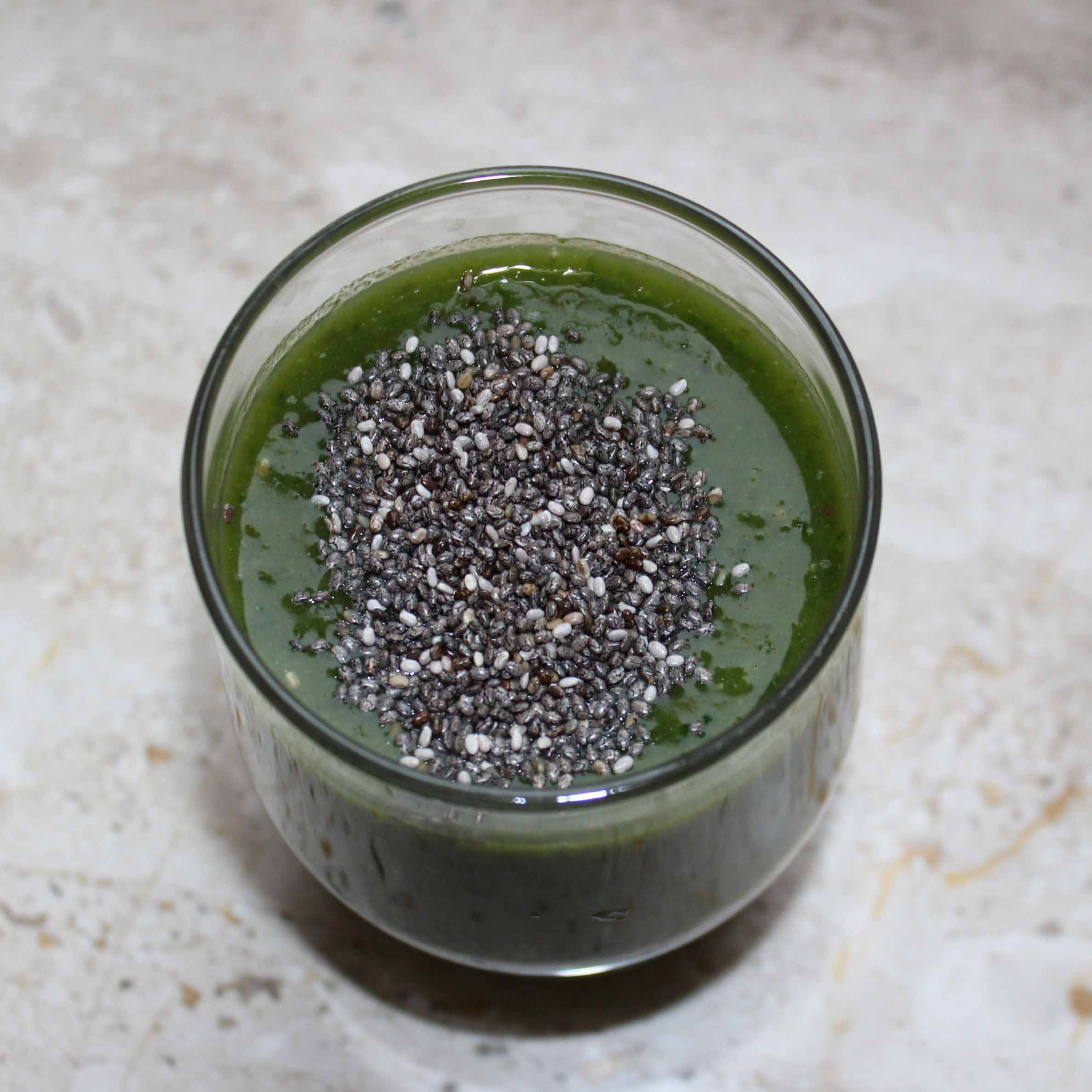 Spirulina & Chlorella Smoothie by Visoanska